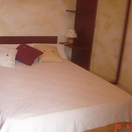 Сasa de vacaciones Cosy With Private Garden In Normandy *