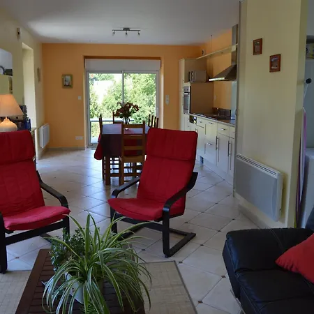 Peaceful Near Σπίτι διακοπών Isigny-le-Buat