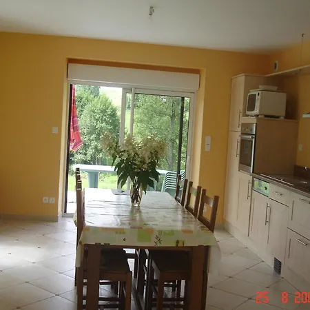 Peaceful Near Σπίτι διακοπών