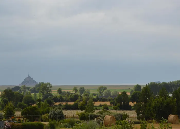 Сasa de vacaciones Peaceful Near Isigny-le-Buat